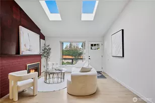 527 N 200th St, Shoreline, WA 98133 - Photo 3