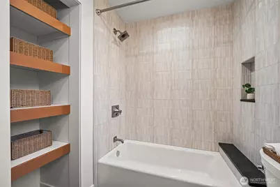 11242 Evanston Avenue N #B, Seattle, WA 98133 - Photo 13