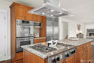 11028 E Riverside Dr, Bothell, WA 98011 - Photo 11