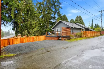 5302 Wetmore Avenue, Everett, WA 98203 - Photo 3