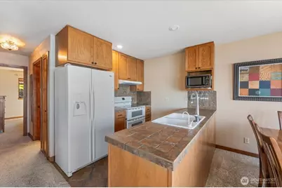 4056 Lakeveiw Place #2-B, Chelan, WA 98816 - Photo 13