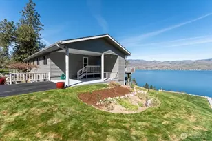 4056 Lakeveiw Pl, Chelan, WA 98816 - Photo 7