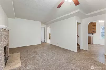 10114 Canyon Road E, Puyallup, WA 98373 - Photo 7