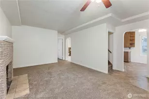 10114 Canyon Rd E, Puyallup, WA 98373 - Photo 7