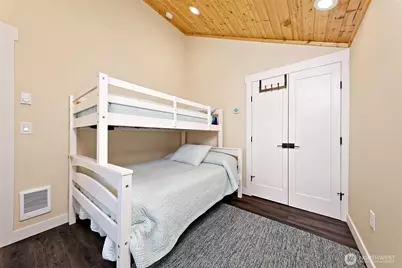 187 E Vineyard Crest Road, Grapeview, WA 98546 - Photo 17