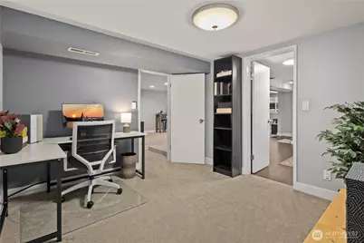 541 NE 130th Street, Seattle, WA 98125 - Photo 27