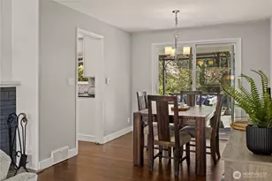 541 NE 130th St, Seattle, WA 98125 - Photo 7