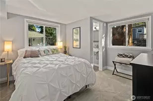 541 NE 130th St, Seattle, WA 98125 - Photo 25