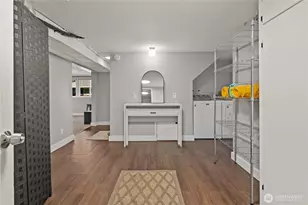 541 NE 130th St, Seattle, WA 98125 - Photo 29