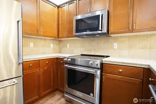 11004 NE 11th St, Bellevue, WA 98004 - Photo 5