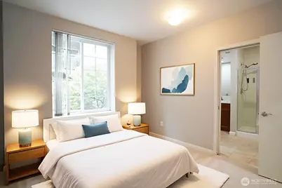 11004 NE 11th Street #301, Bellevue, WA 98004 - Photo 7