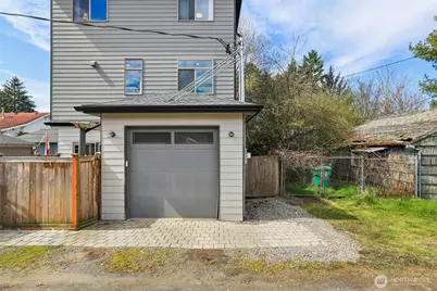 8410 17th Avenue SW #3, Seattle, WA 98106 - Photo 3