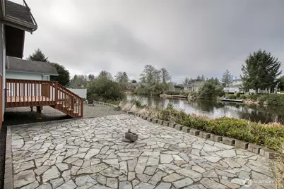 673 Island Circle SE, Ocean Shores, WA 98569 - Photo 5