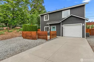617 E Wapato Ave, Chelan, WA 98816 - Photo 1
