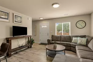 617 E Wapato Ave, Chelan, WA 98816 - Photo 3