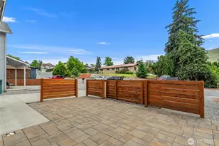617 E Wapato Ave, Chelan, WA 98816 - Photo 31