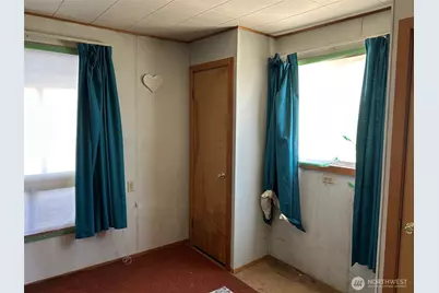 204 W Alaska Avenue, Roslyn, WA 98941 - Photo 11