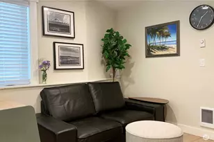 1609 E Columbia St, Seattle, WA 98122 - Photo 9