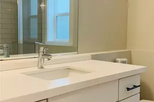 1609 E Columbia St, Seattle, WA 98122 - Photo 11