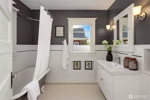 1939 14th Ave E, Seattle, WA 98112 - Photo 17