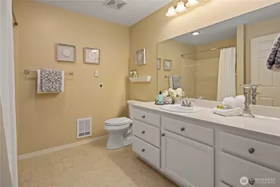 4133 224th Place SE #302, Issaquah, WA 98029 - Photo 27