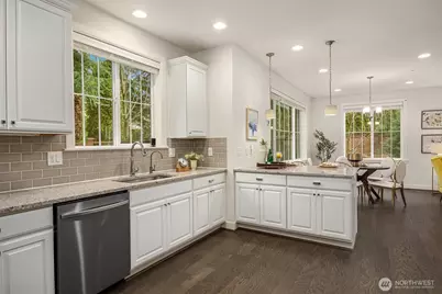 11496 158th Avenue NE, Redmond, WA 98052 - Photo 13