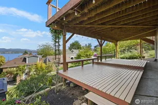 9818 63rd Ave S, Seattle, WA 98118 - Photo 25