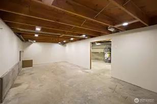 9818 63rd Ave S, Seattle, WA 98118 - Photo 23