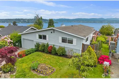 9818 63rd Avenue S, Seattle, WA 98118 - Photo 37