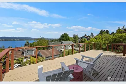 9818 63rd Avenue S, Seattle, WA 98118 - Photo 7