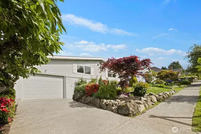 9818 63rd Avenue S, Seattle, WA 98118 - Photo 31