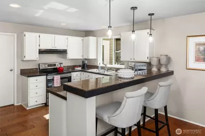 9630 NE 35th Place, Clyde Hill, WA 98004 - Photo 7