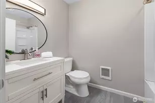 9630 NE 35th Pl, Clyde Hill, WA 98004 - Photo 21