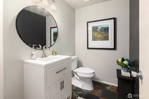 9630 NE 35th Pl, Clyde Hill, WA 98004 - Photo 11