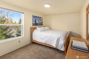 9630 NE 35th Pl, Clyde Hill, WA 98004 - Photo 15