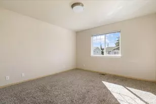 210 SE Melrose Dr, Oak Harbor, WA 98277 - Photo 23