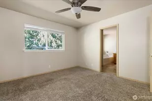 210 SE Melrose Dr, Oak Harbor, WA 98277 - Photo 15