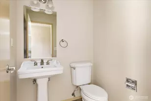 210 SE Melrose Dr, Oak Harbor, WA 98277 - Photo 13