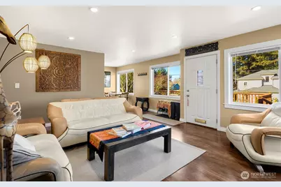 4605 49th Avenue S, Seattle, WA 98118 - Photo 7