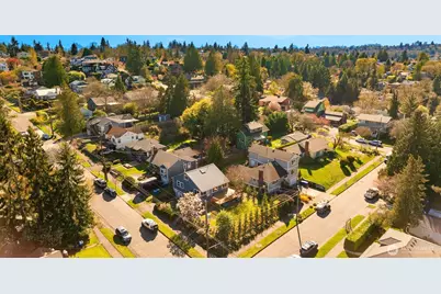 4605 49th Avenue S, Seattle, WA 98118 - Photo 33