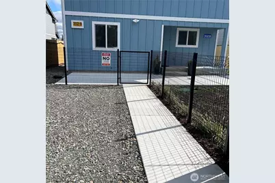 302 Van Trump Avenue NE, Yelm, WA 98597 - Photo 23