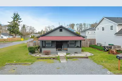 302 Van Trump Avenue NE, Yelm, WA 98597 - Photo 3