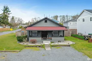 302 Van Trump Ave NE, Yelm, WA 98597 - Photo 3