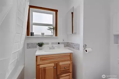 302 Van Trump Avenue NE, Yelm, WA 98597 - Photo 13