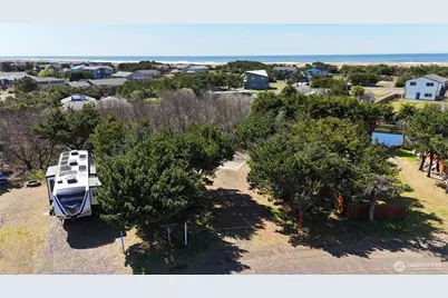 33117 H Place, Ocean Park, WA 98640 - Photo 3