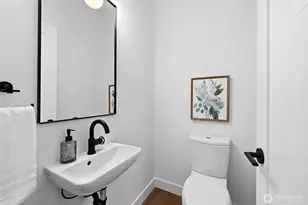 3216 47th Ave SW, Seattle, WA 98116 - Photo 9