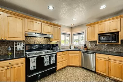 2126 Lewis River Road, Woodland, WA 98674 - Photo 13