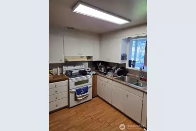 1638 119th St S, Tacoma, WA 98444 - Photo 5