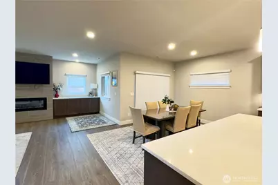 6302 SW 206th Pl, Lynnwood, WA 98036 - Photo 13