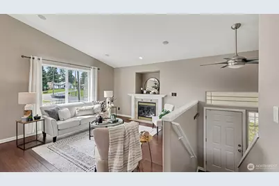 132 76th Place SW, Everett, WA 98203 - Photo 7